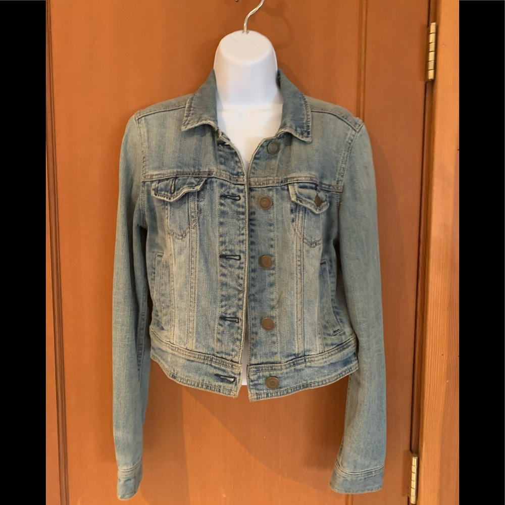 AE Short Waist Size S Jean Jacket, No Flaws!